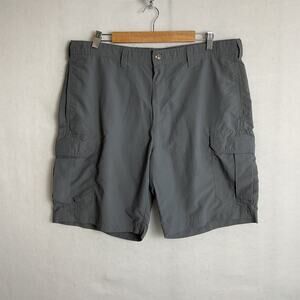 Croft and Barrow Mens Classic Cargo Shorts Charcoal Grey 38